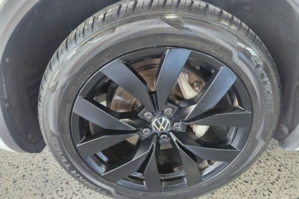 2020 MY21 Volkswagen Touareg CR 210TDI Elegance SUV Image 10
