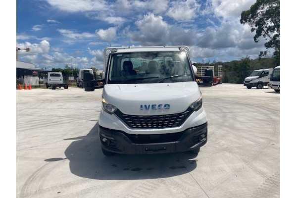 2021 Iveco Daily 45C Tray back Image 2