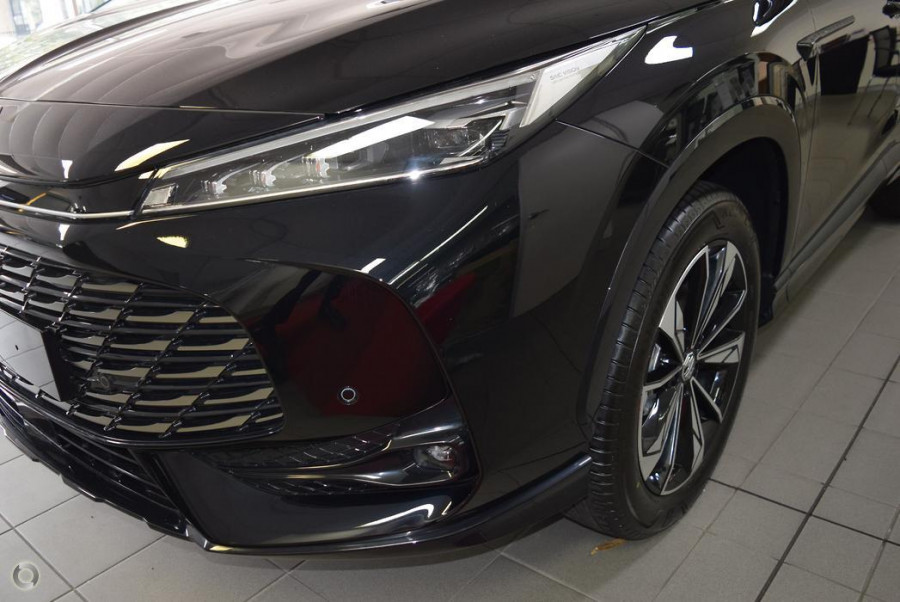 2025 MG HS AS33 Essence SUV Image 8