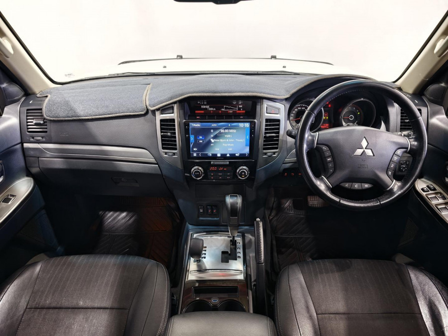 2020 Mitsubishi Pajero NX GLS SUV Image 18