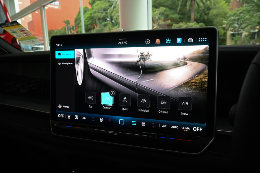 2025 MY26 Volkswagen Tayron R4 195TSI R-Line SUV Image 19
