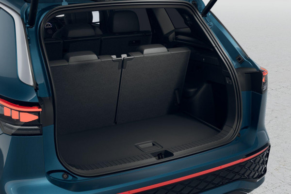 2025 MY26 Volkswagen Tayron R4 195TSI R-Line SUV Image 6