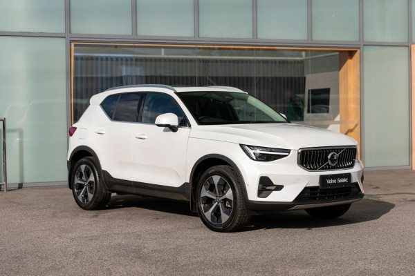 2025 MY26 Volvo XC40 XZ Ultra B4 Bright SUV Image 1
