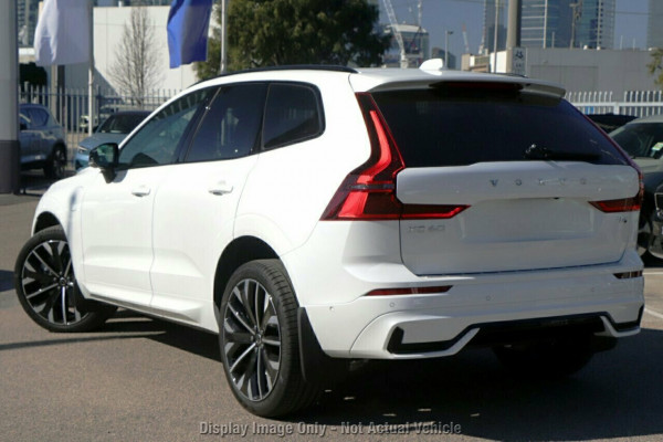 2026 Volvo XC60 UZ Ultra B5 Dark SUV Image 3