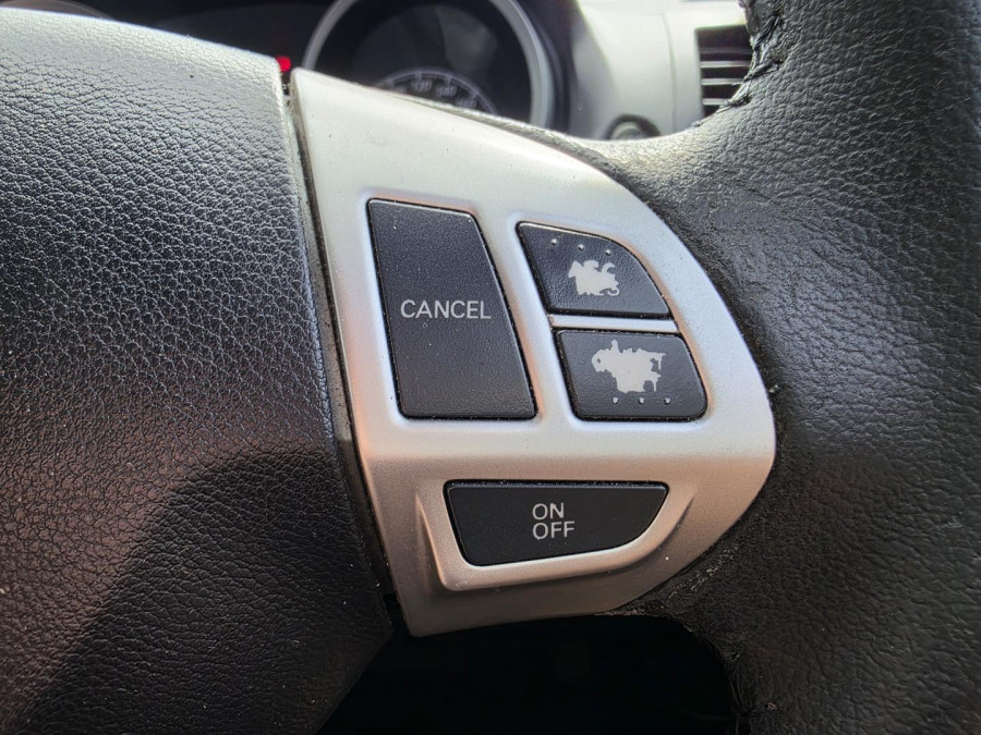 2017 Mitsubishi Lancer CF LS Sedan Image 27
