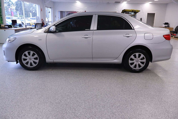 2013 Toyota Corolla ZRE182R Ascent Sedan
