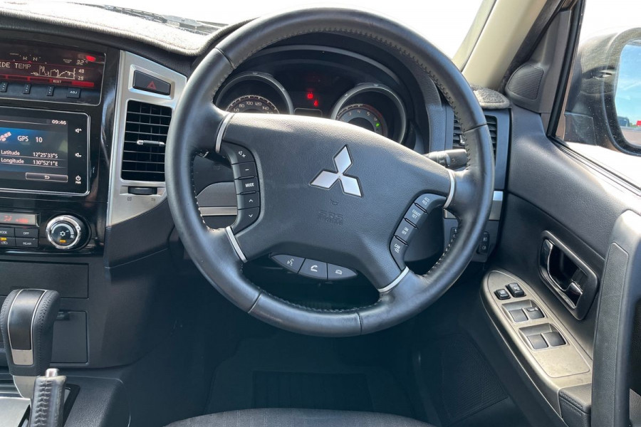 2017 Mitsubishi Pajero NX GLX SUV Image 15