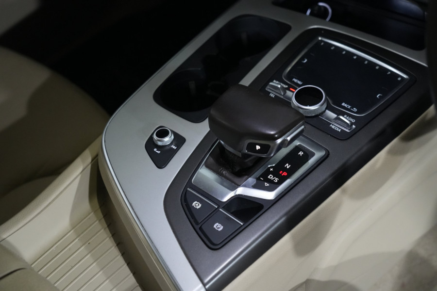 2016 Audi Q7 4M TDI SUV Image 14