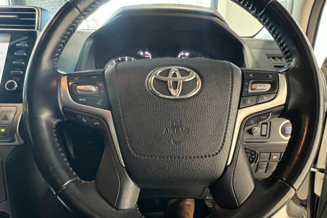 2021 Toyota LandCruiser Prado GDJ150R GXL SUV Image 16