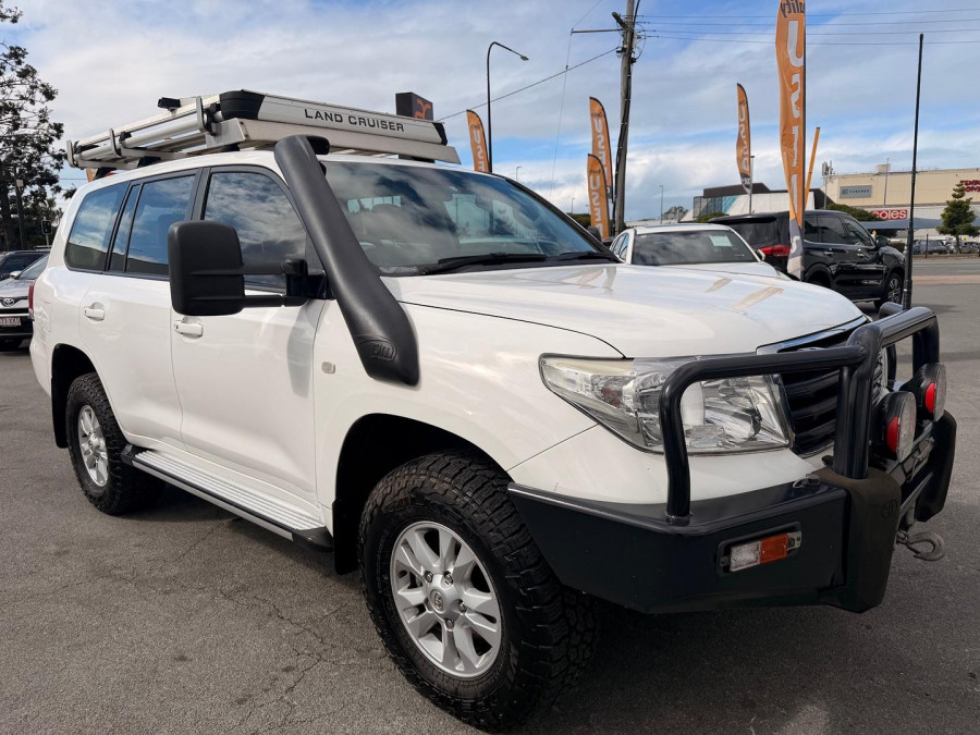 2009 Toyota LandCruiser VDJ200R GXL SUV Image 6