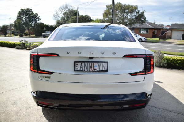 2025 MY26 Volvo ES90  Ultra Single Motor Sedan Image 6