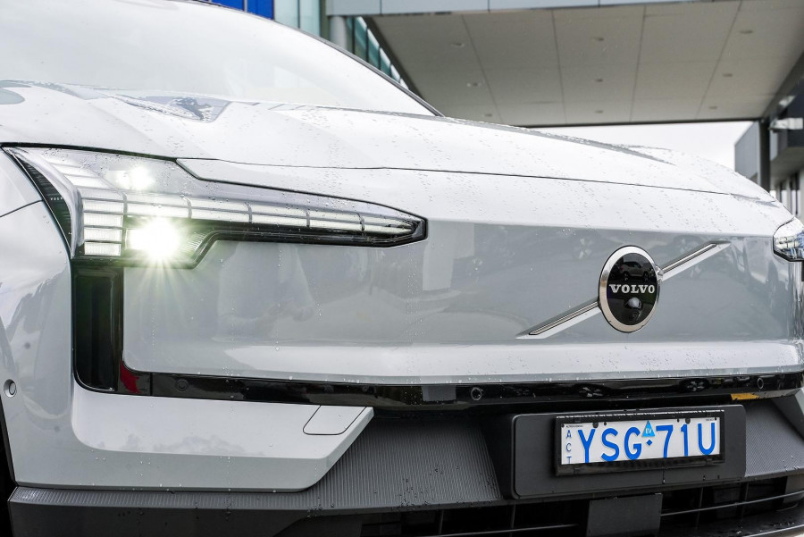 2024 MY25 Volvo EX30  Twin Motor Performance Ultra SUV Image 21