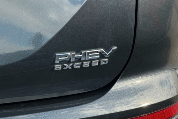 2024 Mitsubishi Outlander ZM PHEV Exceed Tourer SUV Image 9
