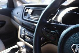 2017 Kia Carnival YP S People Mover