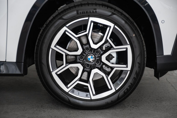 2026 BMW X1 U11 sDrive18i SUV image 22