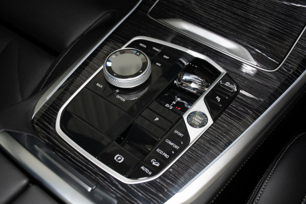2026 BMW X5 G05 LCI xDrive30d M Sport SUV image 14