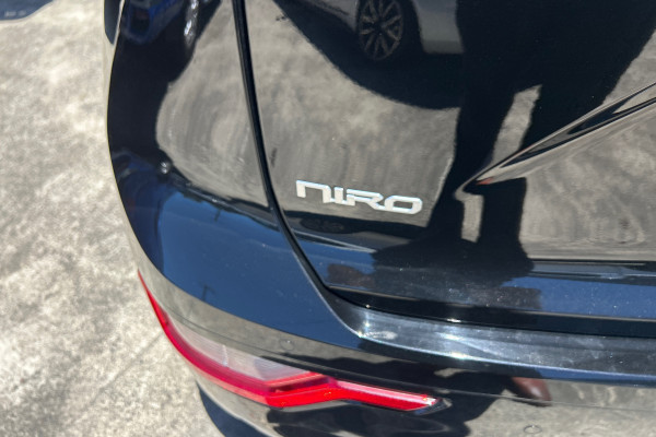 2024 Kia Niro SG2 EV S SUV Image 24