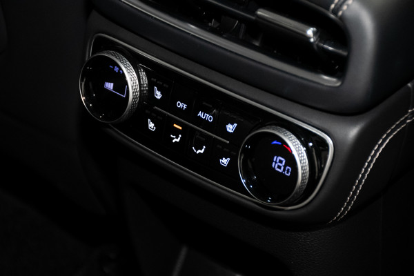 2022 Genesis GV80 2.5t Awd 7 Seat SUV Image 6