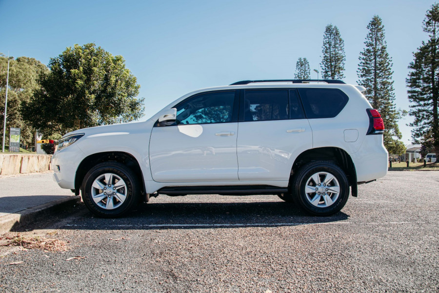 2023 Toyota LandCruiser Prado GDJ150R GXL SUV Image 8