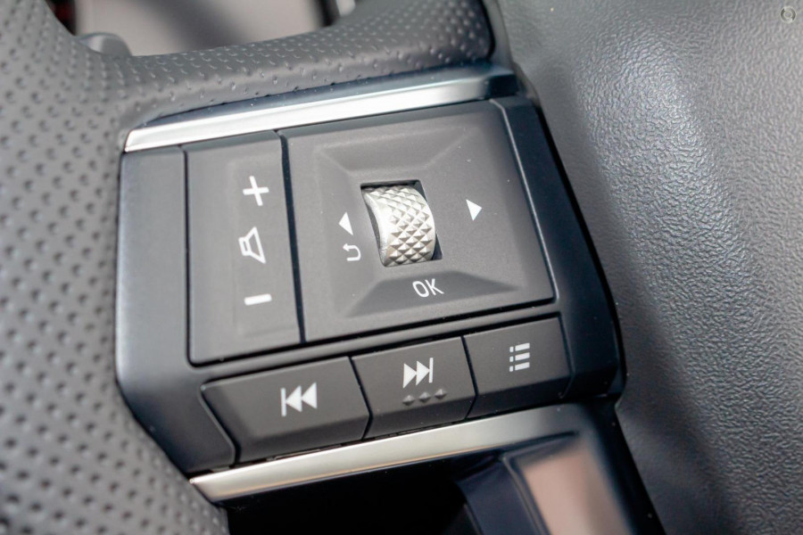 2024 Mitsubishi Outlander ZM LS SUV Image 14