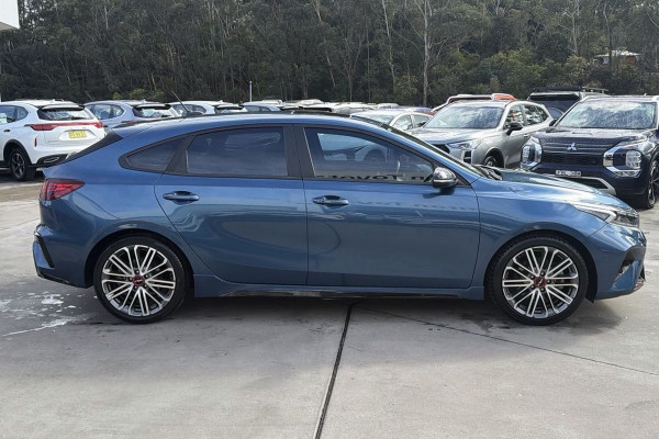 2022 Kia Cerato BD GT Hatch Image 4