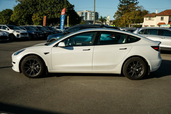 2021 Tesla Model 3  Standard Range Plus Sedan Image 4