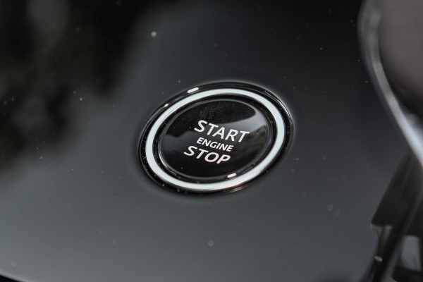 2025 Land Rover Range Rover Sport L461 D300 Dynamic SE SUV image 10