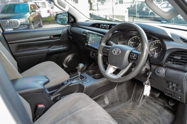 2022 Toyota HiLux GUN126R SR Ute Image 4