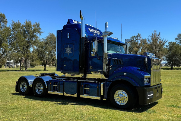 2026 Mack Superliner - Sheriff # 3 Sheriff # 3 Superliner Truck