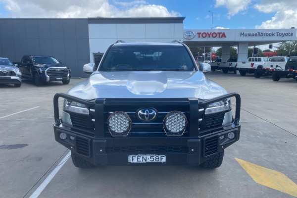 2023 Toyota LandCruiser FJA300R GXL SUV Image 2