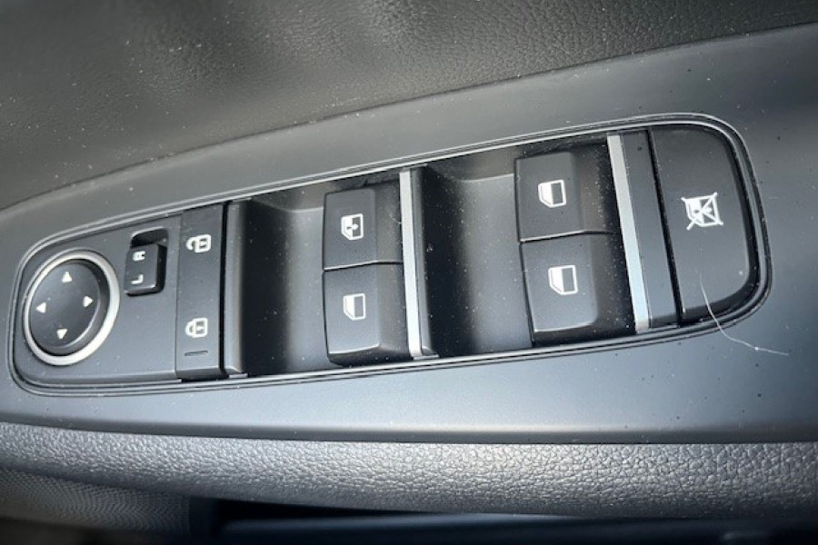 2019 Kia Cerato BD S Hatch Image 18