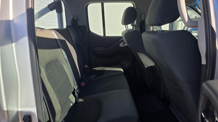 2013 Nissan Navara D40 Series 6 ST Dual Cab Pickup Image 9