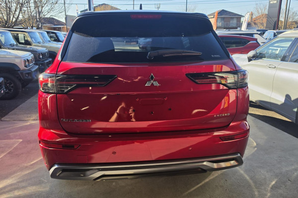 2026 Mitsubishi Outlander ZM Exceed Tourer SUV Image 8