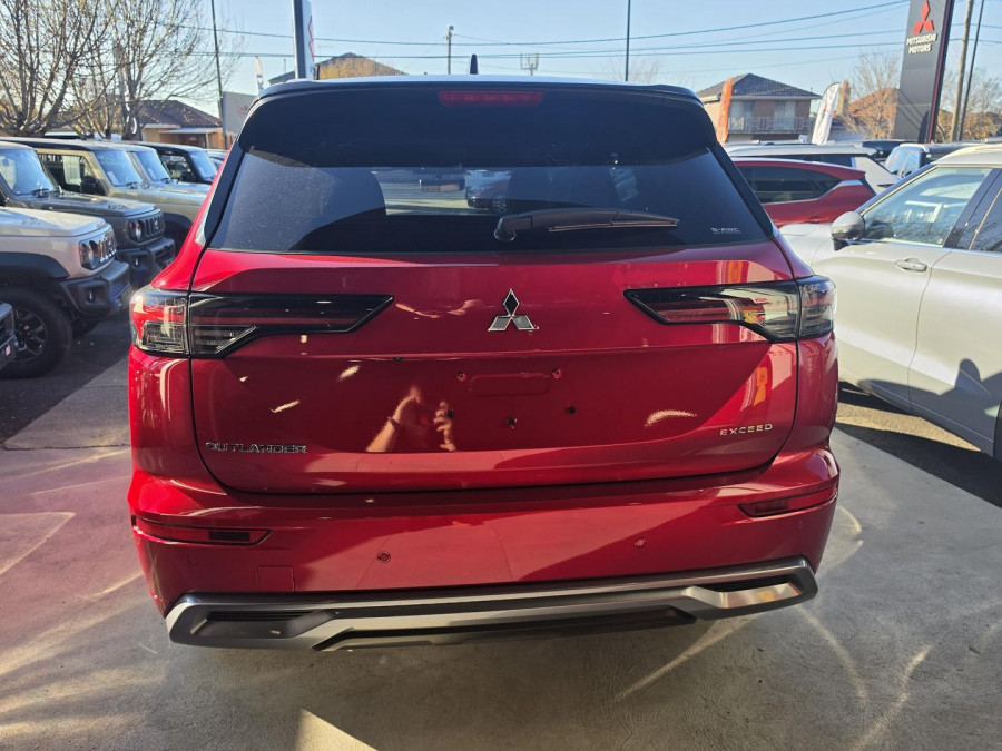 2026 Mitsubishi Outlander ZM Exceed Tourer SUV Image 8