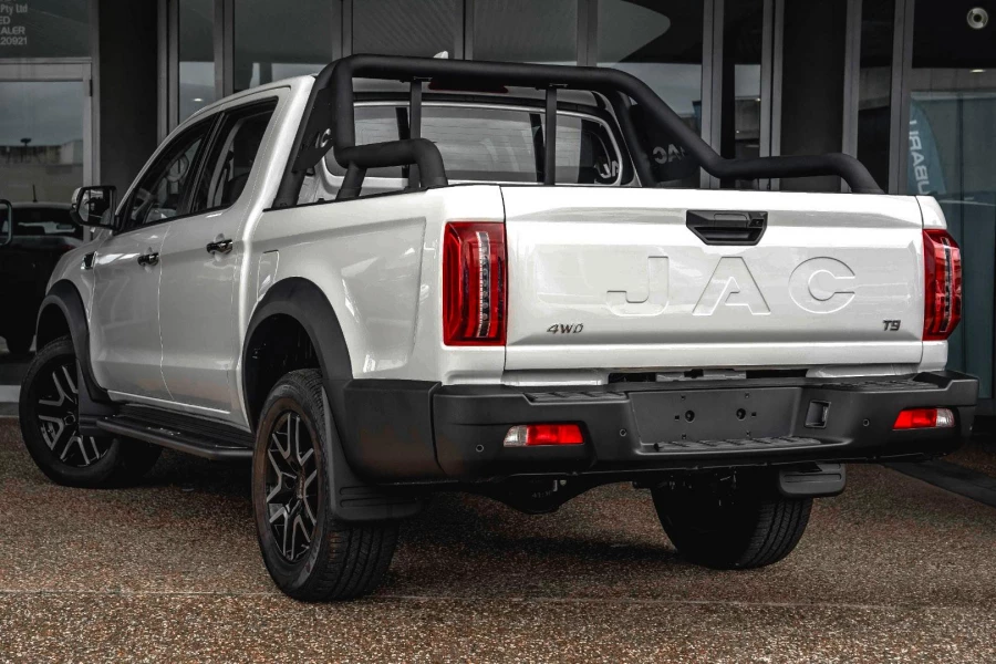 2026 JAC T9  Oasis Ute Image 4