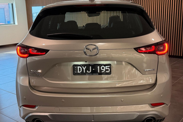 2026 Mazda CX-5 KM Series G25 Akera SUV Image 4