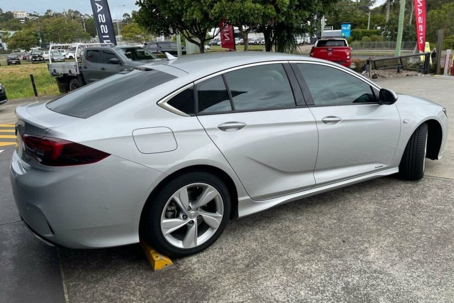 2017 MY18 Holden Commodore ZB MY18 RS-V Liftback AWD Hatch Image 6