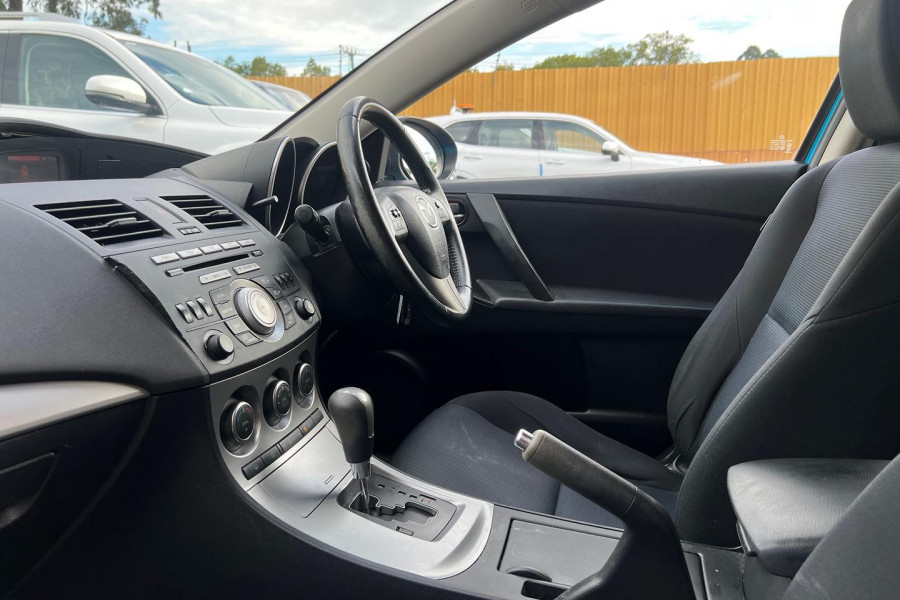 2011 MY10 Mazda 3 BL Series 2 Maxx Sport Hatch Image 10