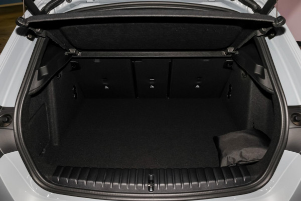 2026 MY25 BMW 1 Series F70 120 M Sport Hatch image 12