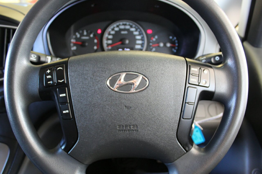 2019 Hyundai iLoad TQ4  Van Image 28