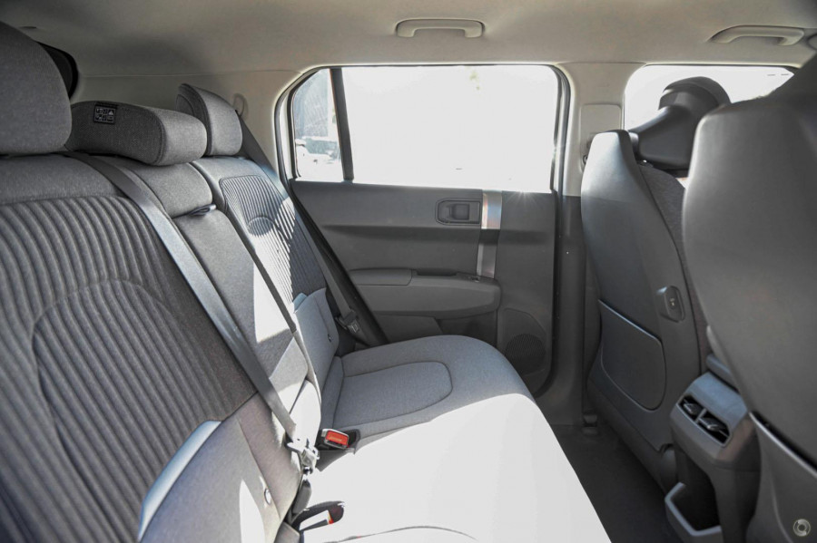 2026 Kia EV3 SV Air Standard Range SUV Image 11