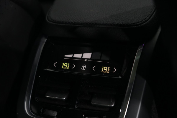 2021 Volvo XC90 L Series T6 Momentum SUV Image 30