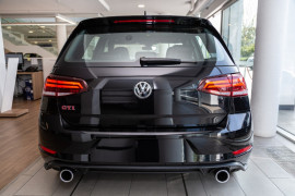 Volkswagen Golf GTi 7.5