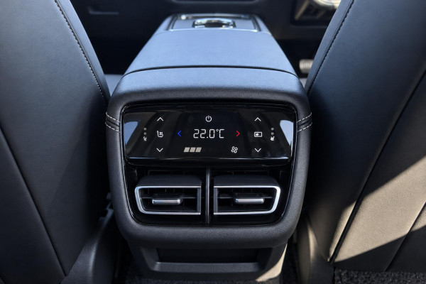 2026 Mazda 6e  GT Hatch Image 11