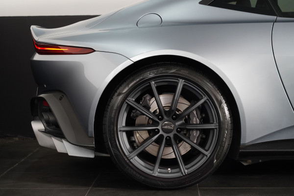 2019 Aston Martin Vantage Coupe Image 16