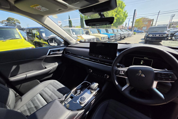 2026 MY25 Mitsubishi Outlander ZM Aspire SUV Image 21