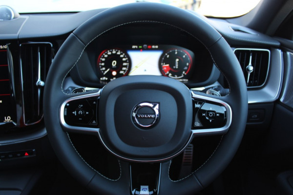 2019 MY20 Volvo XC60 UZ D5 R-Design Suv