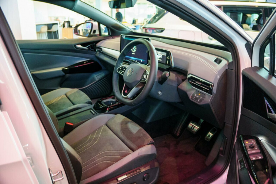 2025 Volkswagen ID. 4 E2 Pro SUV Image 14