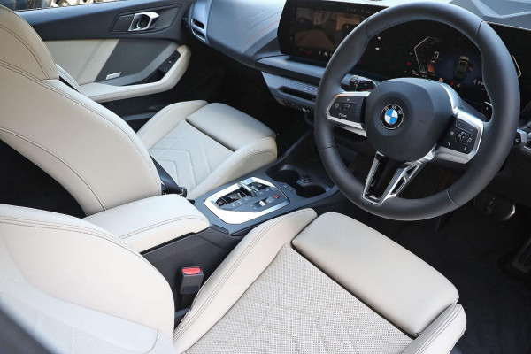 2026 BMW 1 Series F70 118 M Sport Hatch image 6