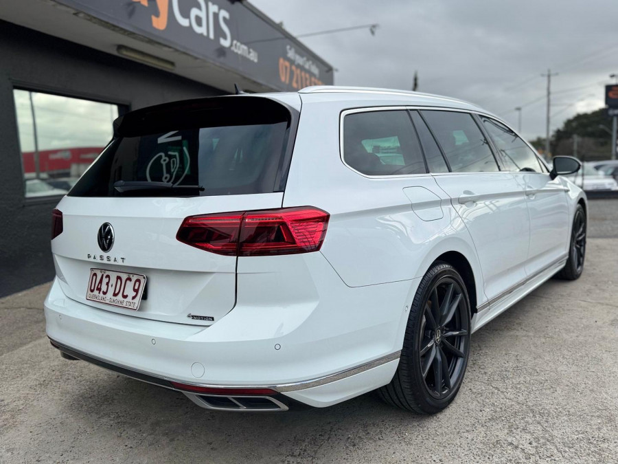2021 Volkswagen Passat B8 206TSI R-Line Wagon Image 6